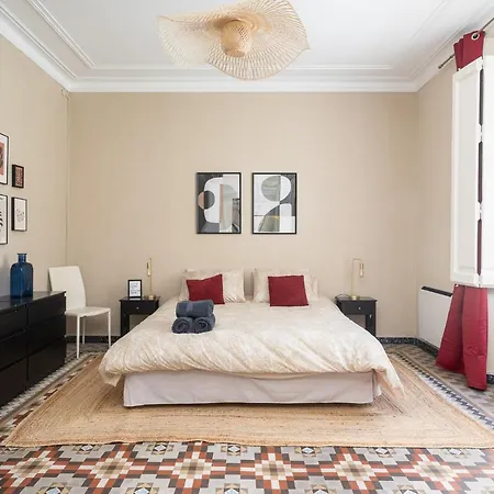 Design Near Rambla Barcelona