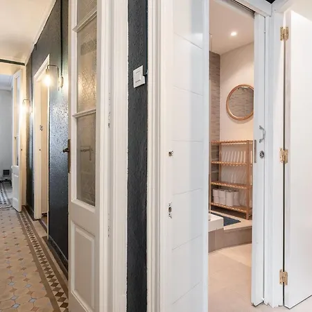 Design Near Rambla Glamping Barcellona